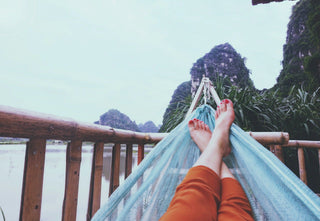 13 Benefits Of Sleeping With A Pillow Between Your Legs