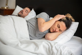 Does Pillow Height Affect Snoring? How to Reduce Snoring at Night